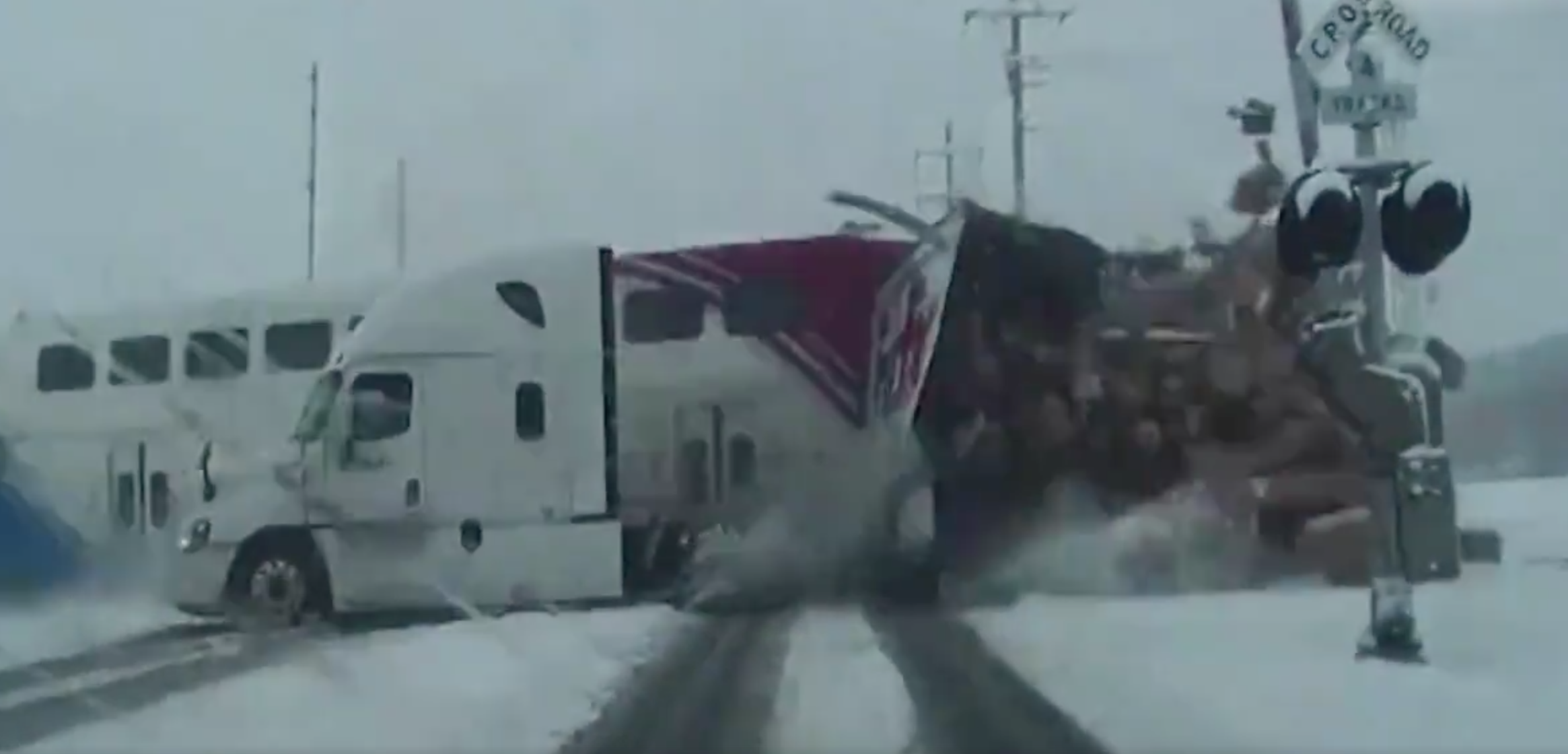 Watch as train hits a FedEx truck - Rescue Humor