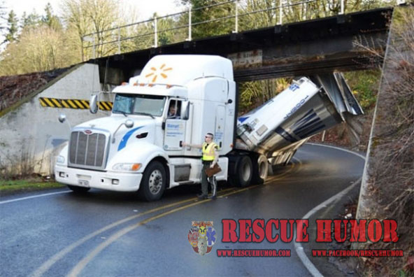 RescueHumor_Funny_Crash_-40