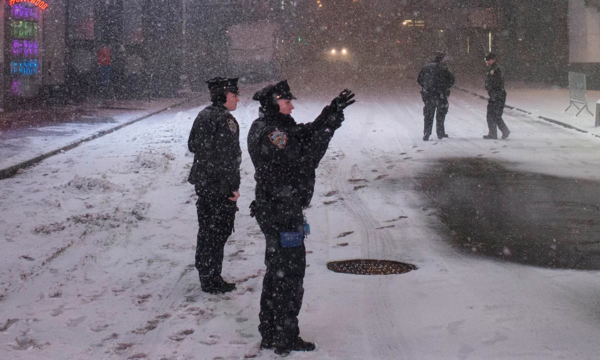 Police-Blizzard-3